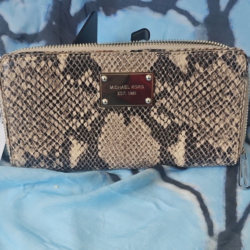 Michael Kors Snake Print Wallet - Tan and Black